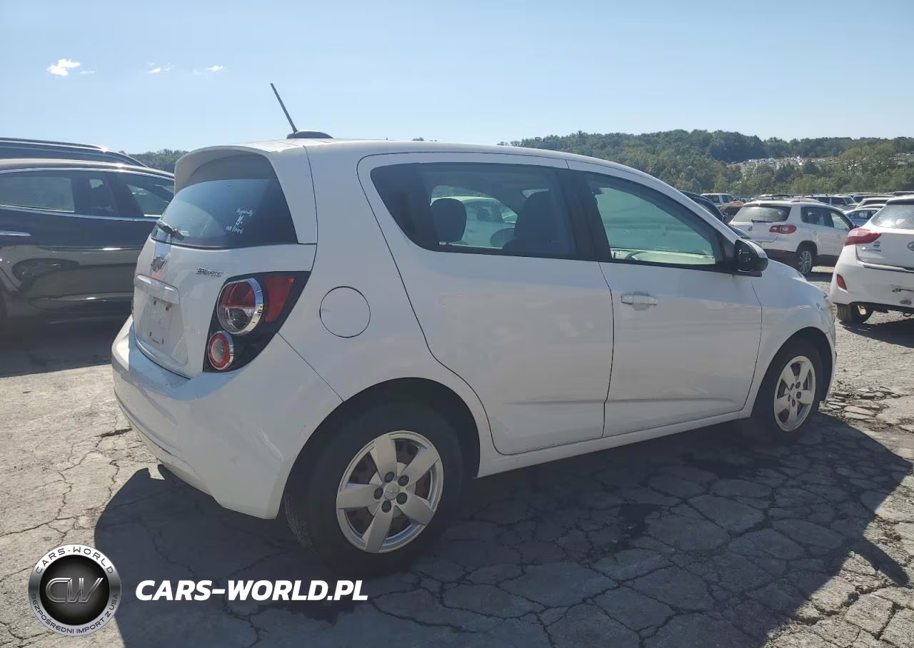 2016 Chevrolet Sonic VIN:1G1JA6SG6G4162385 - 3