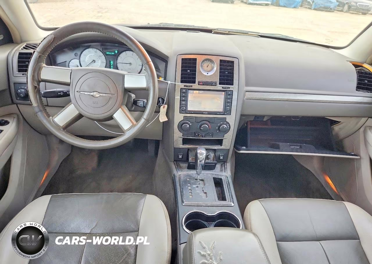 2008 Chrysler 300 Touring VIN:2C3LA53G58H149225 - 8