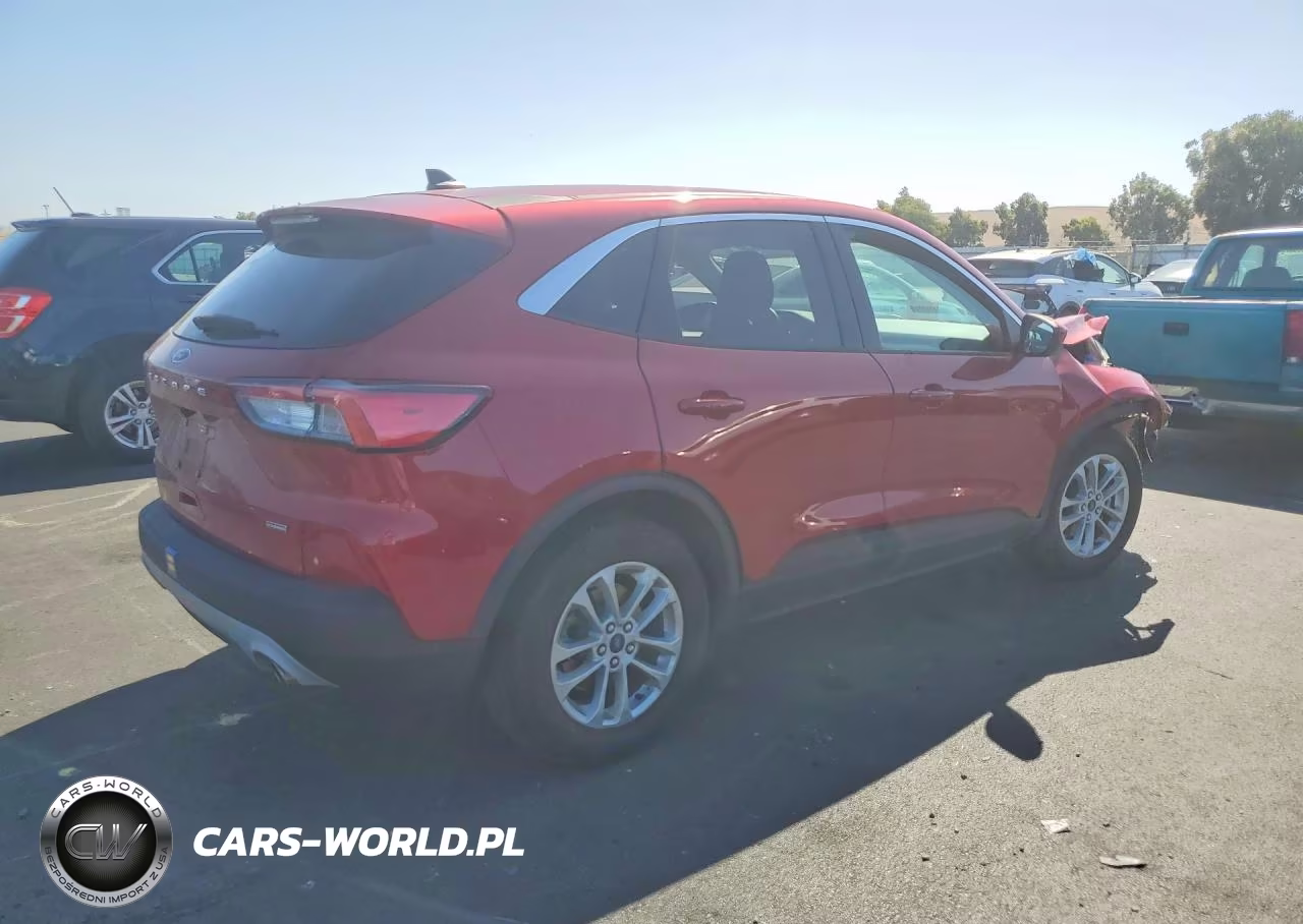 2021 Ford Escape Se VIN:1FMCU0BZ3MUB12024 - 3