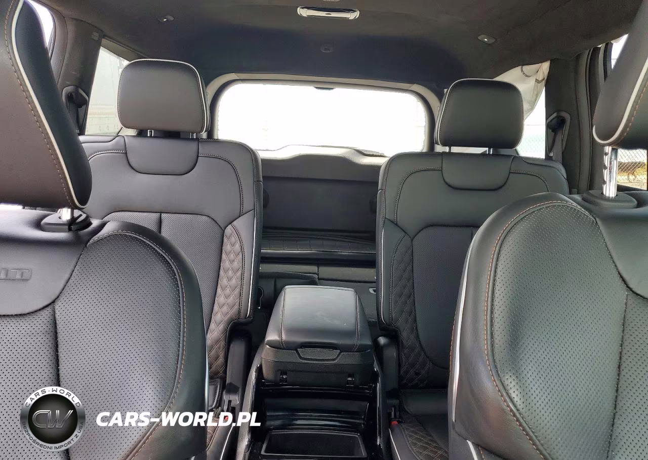 2023 Jeep Grand Cherokee L Summit VIN:1C4RJKEG4P8770820 - 10