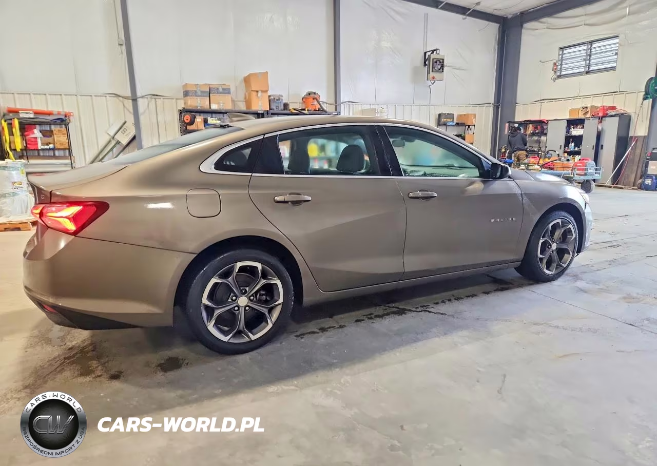 2020 Chevrolet Malibu Lt VIN:1G1ZD5ST2LF108825 - 3