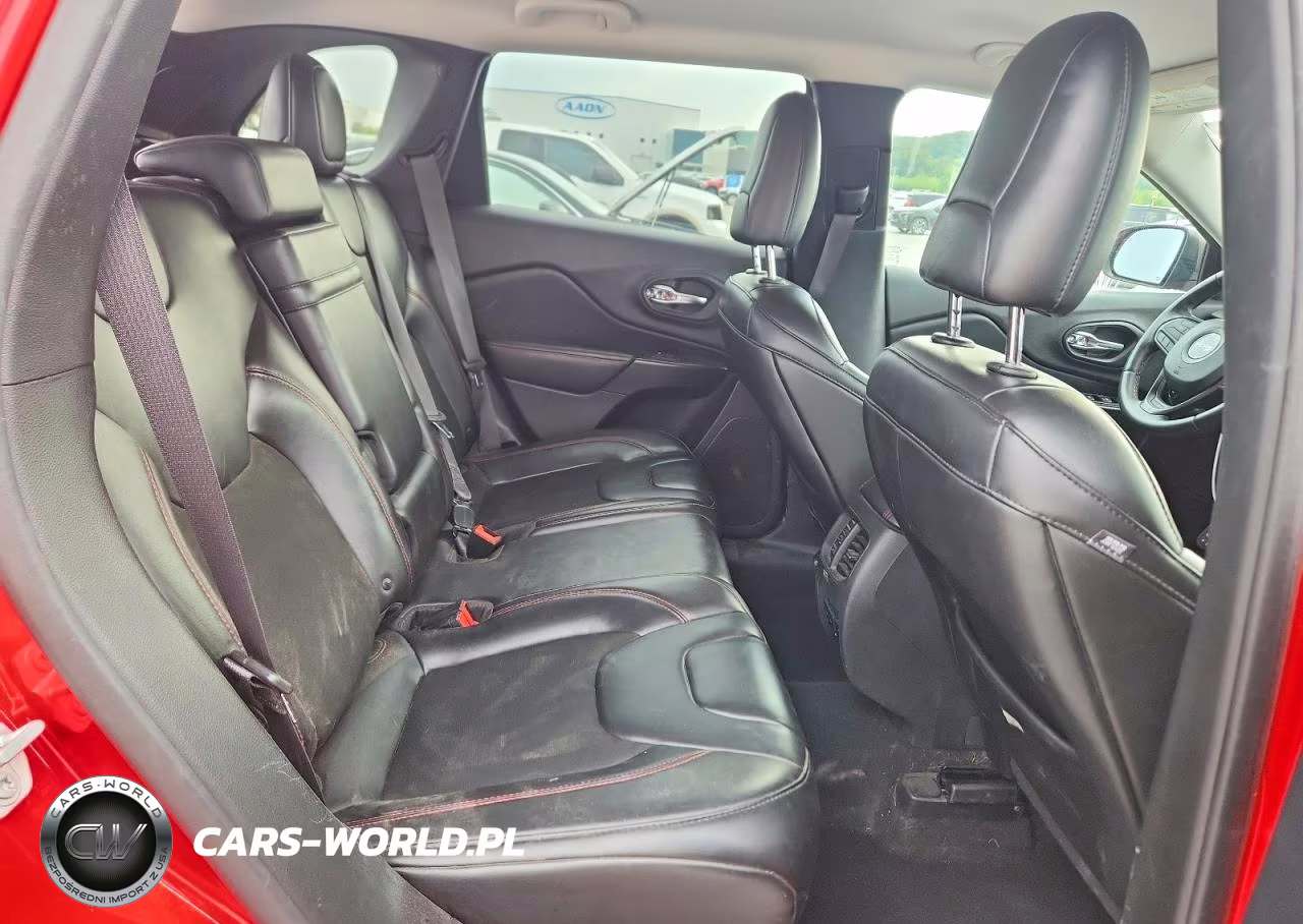 2019 Jeep Cherokee Trailhawk VIN:1C4PJMBXXKD289767 - 10