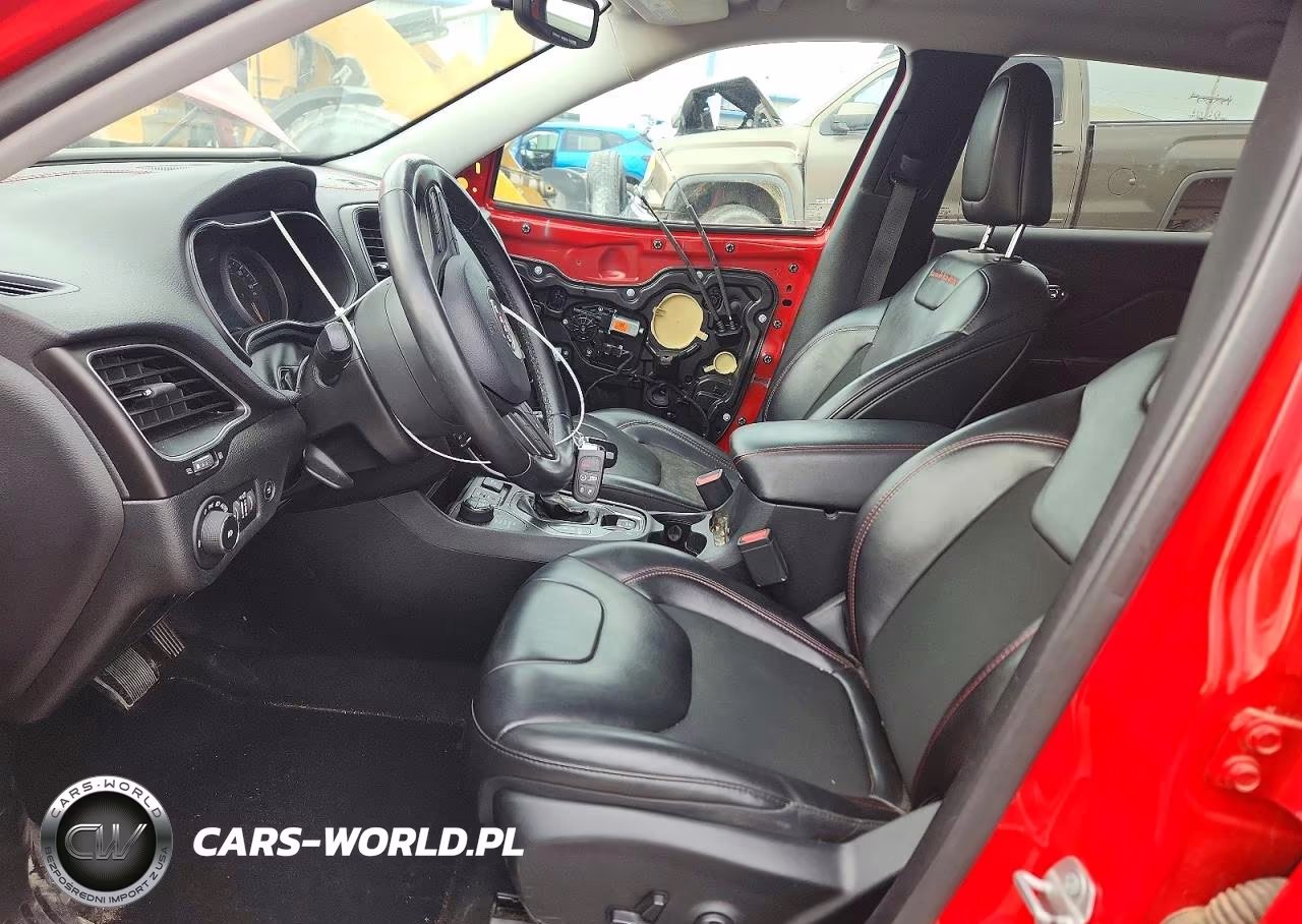 2019 Jeep Cherokee Trailhawk VIN:1C4PJMBXXKD289767 - 7