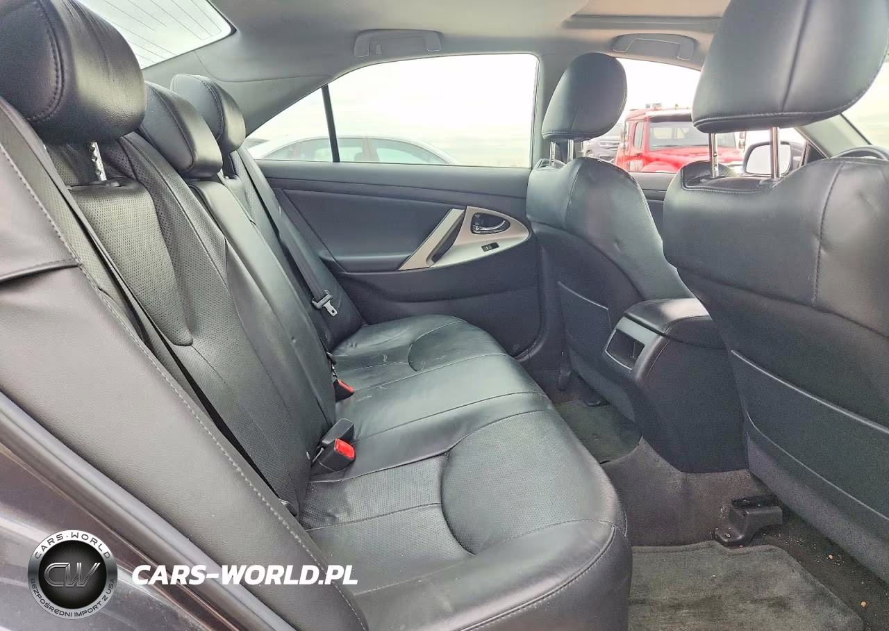 2010 Toyota Camry Se VIN:4T1BF3EK7AU114425 - 10