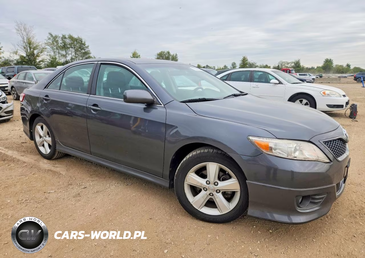 2010 Toyota Camry Se VIN:4T1BF3EK7AU114425 - 4