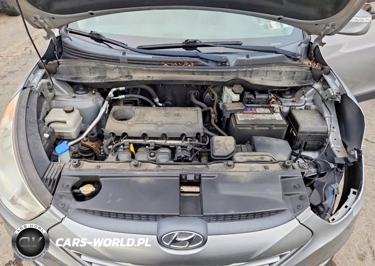 2012 Hyundai Tucson Gls VIN:KM8JU3ACXCU516863 - 12