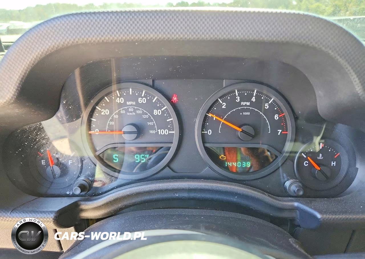 2007 Jeep Wrangler X VIN:1J4GB39187L161799 - 9