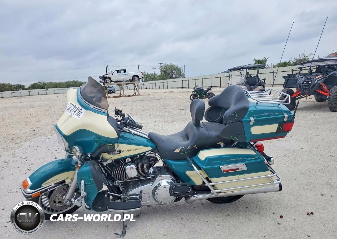 2009 Harley-Davidson Flhtcu VIN:1HD1FC4139Y601374 - 3
