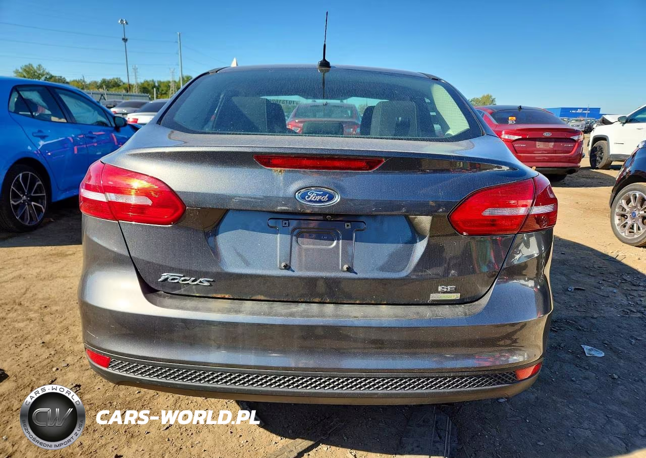 2018 Ford Focus Se VIN:1FADP3FEXJL298354 - 6