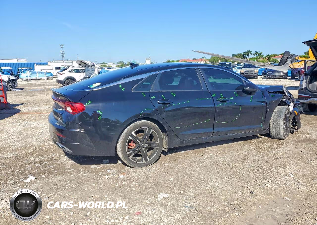 2024 Kia K5 Gt Line VIN:5XXG64J2XRG255061 - 3