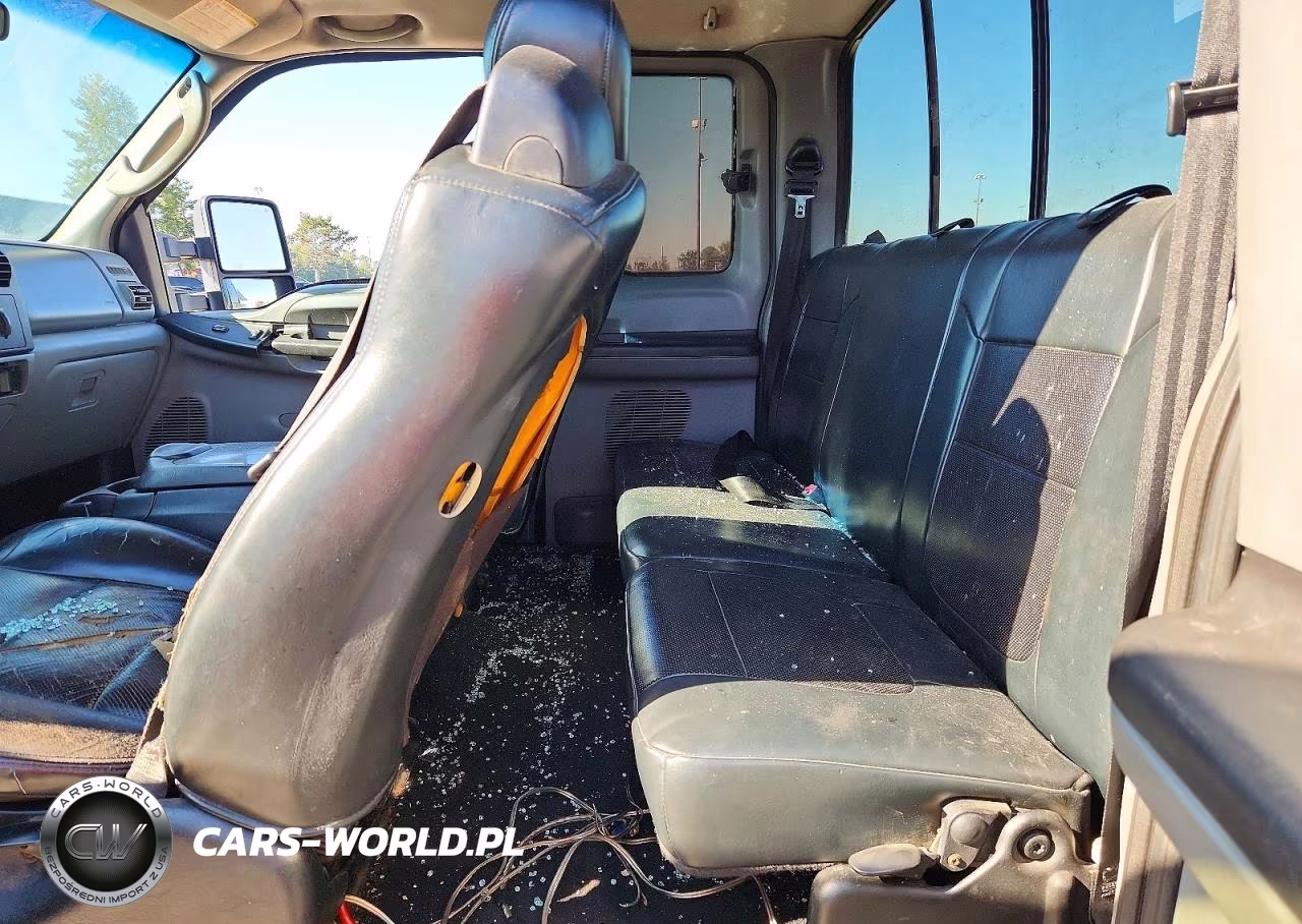 2005 Ford F250 Super Duty VIN:1FTSX21P95EB00779 - 10