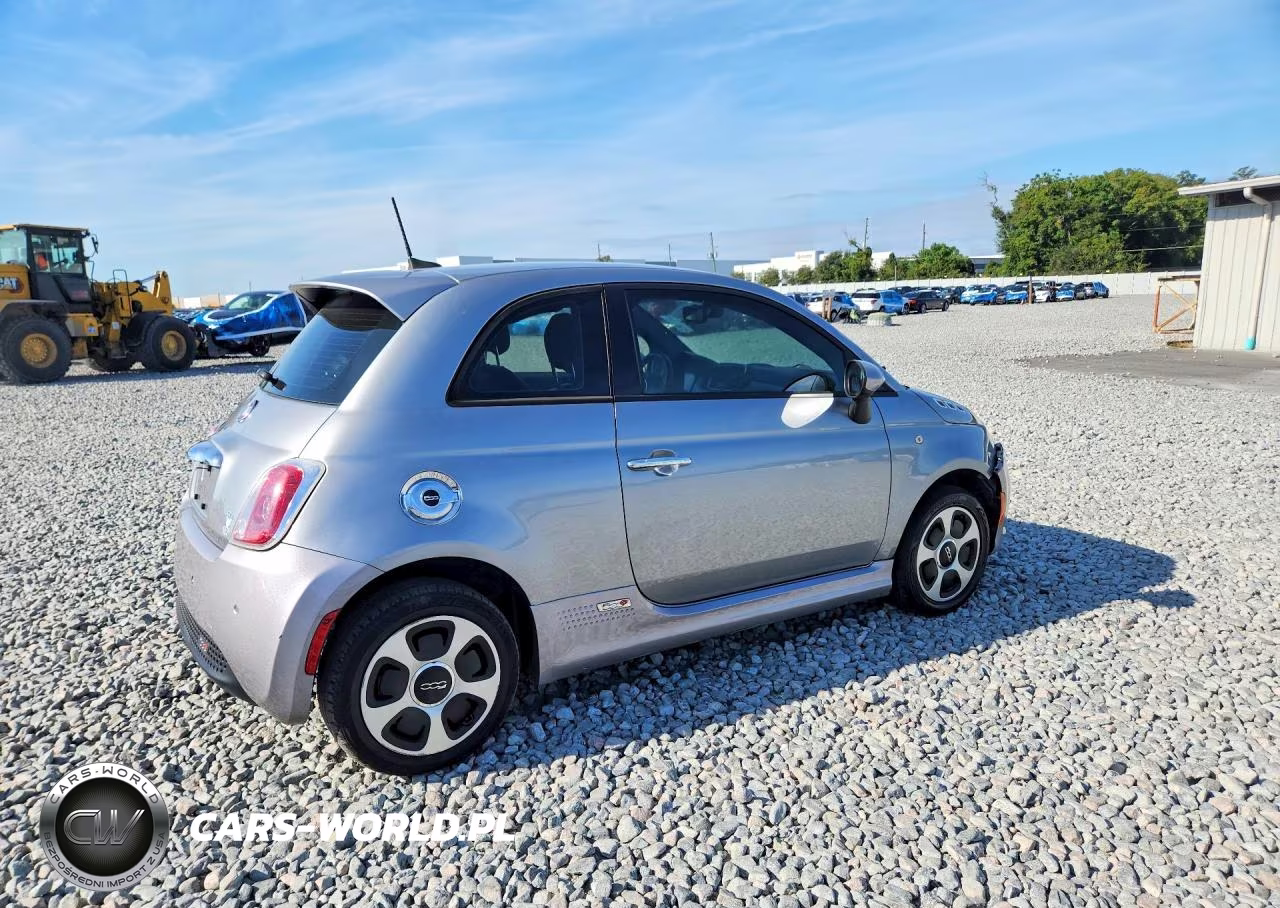 2016 Fiat 500 Electric VIN:3C3CFFGE2GT221889 - 3