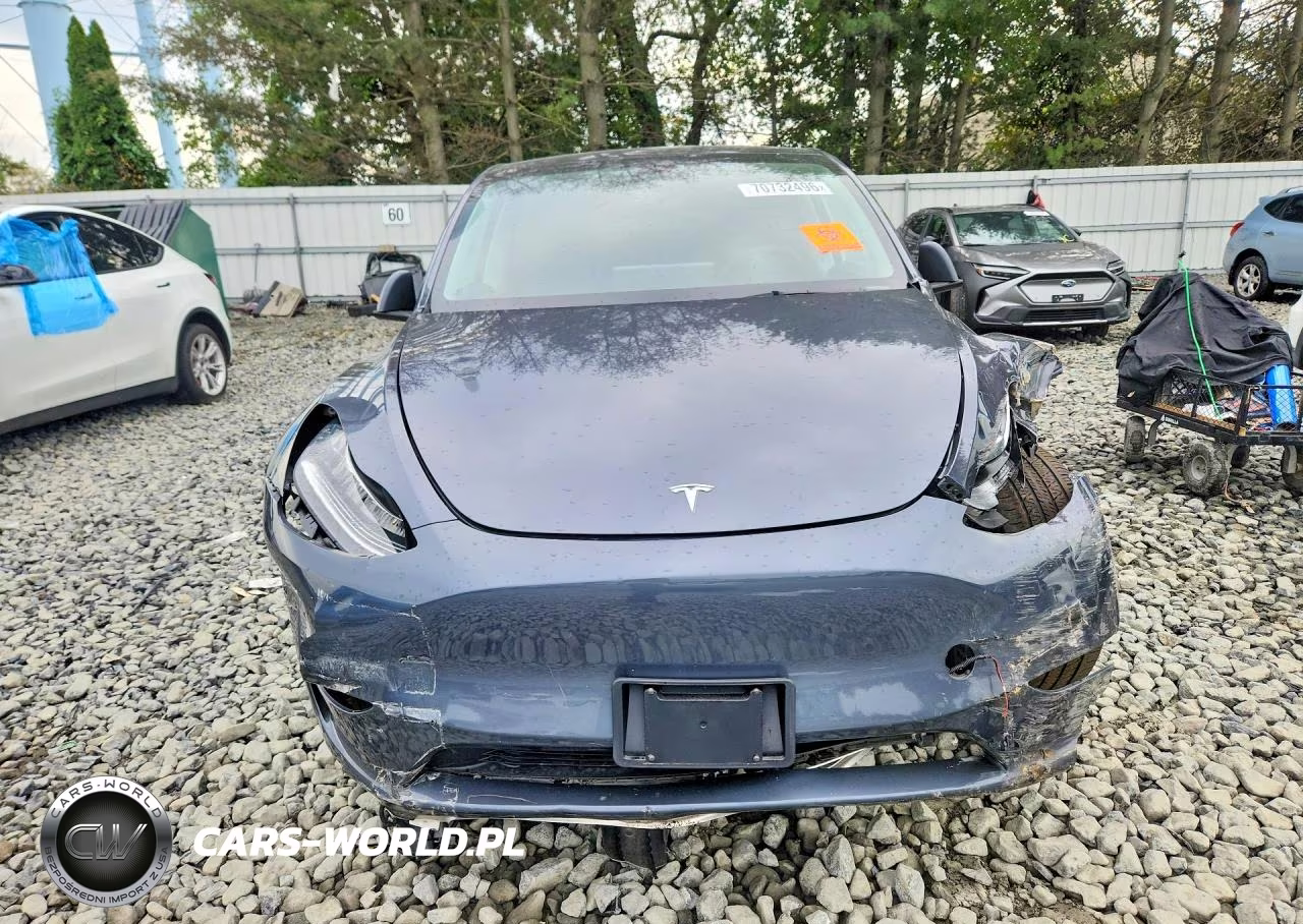 2023 Tesla Model Y VIN:7SAYGDEE5PA039057 - 5