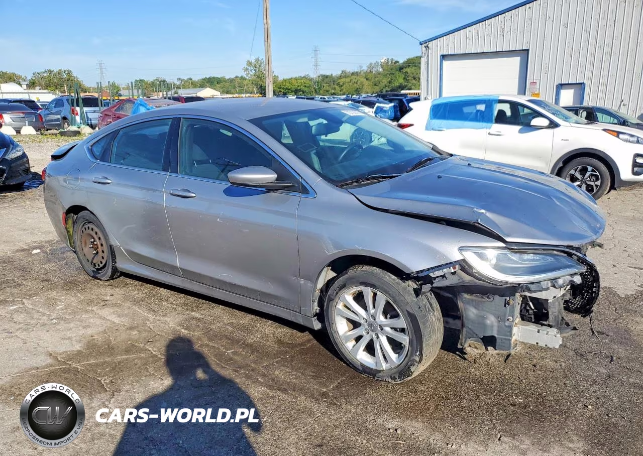 2015 Chrysler 200 Limited VIN:1C3CCCAB6FN714608 - 4