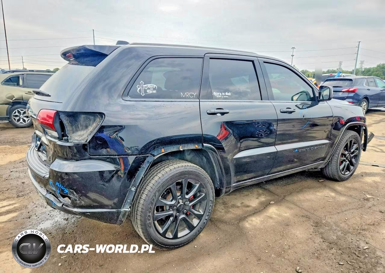 2020 Jeep Grand Cherokee Laredo VIN:1C4RJFAG6LC267519 - 3