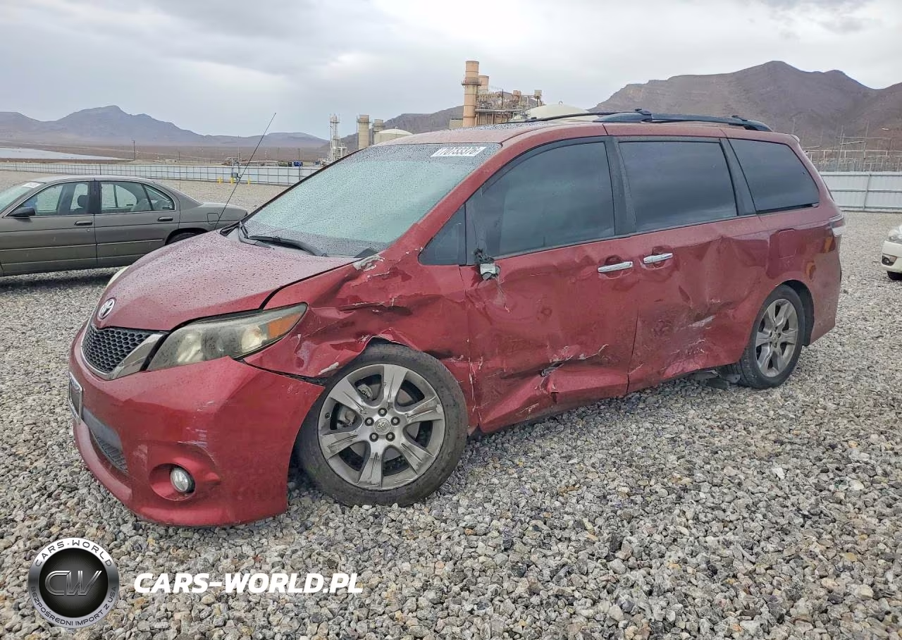 2014 Toyota Sienna Sport – zdjęcie 1 z 13