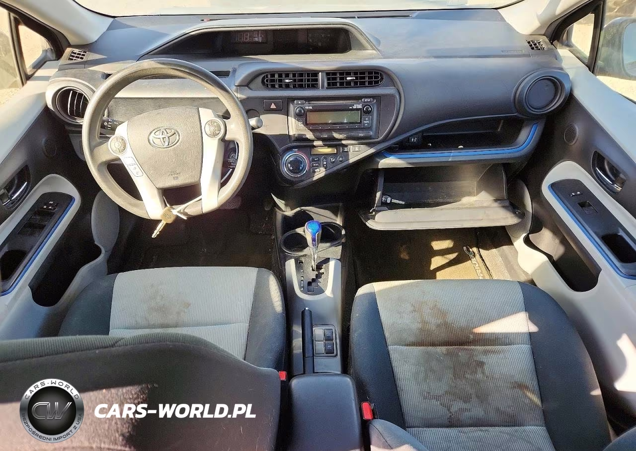 2013 Toyota Prius C VIN:JTDKDTB30D1528479 - 8