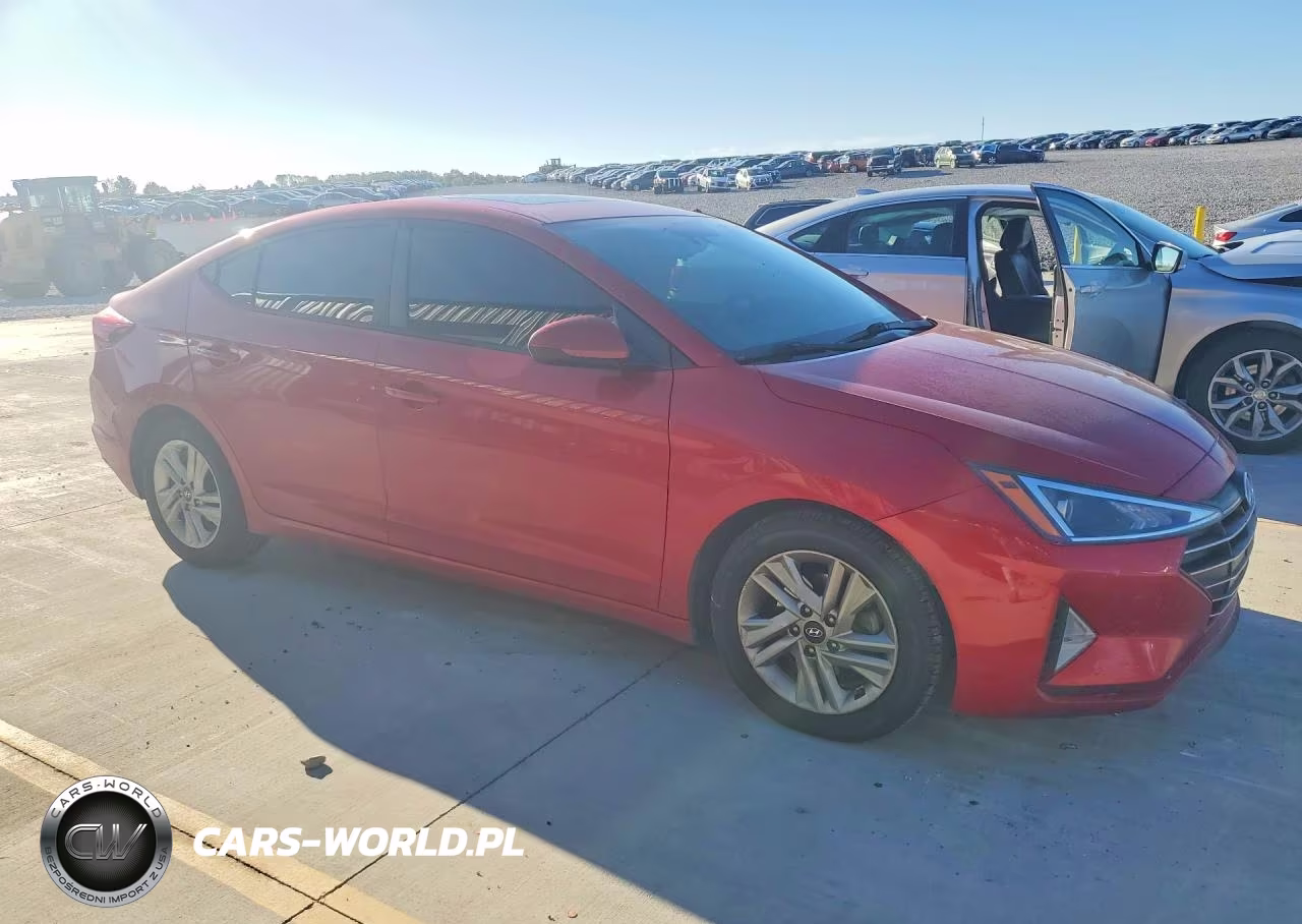 2020 Hyundai Elantra Value Edition VIN:5NPD84LF9LH556185 - 4
