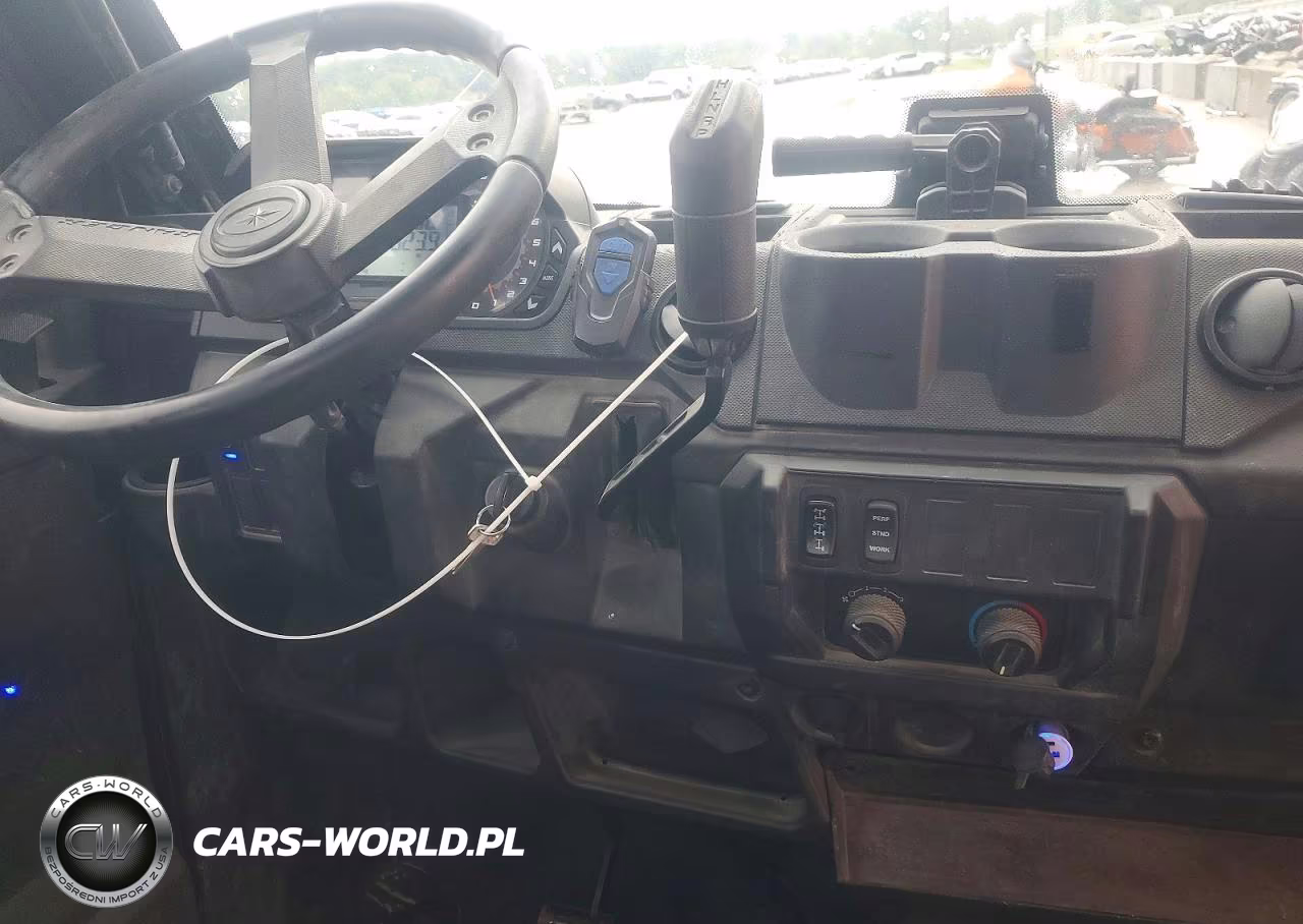 2018 Polaris Ranger Utility Vehicle VIN:4XARRE999J8045394 - 10