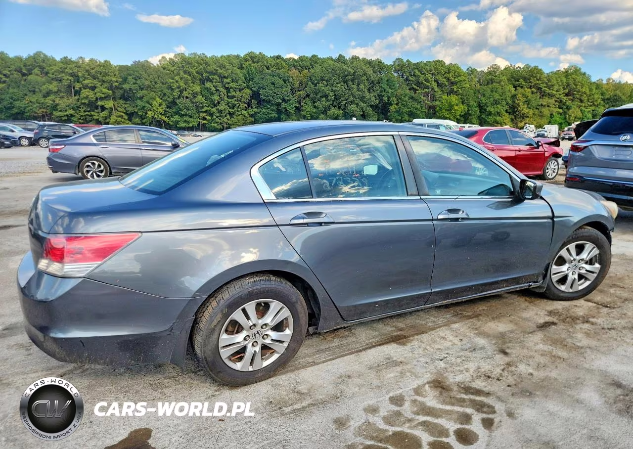 2008 Honda Accord VIN:JHMCP26488C032136 - 3