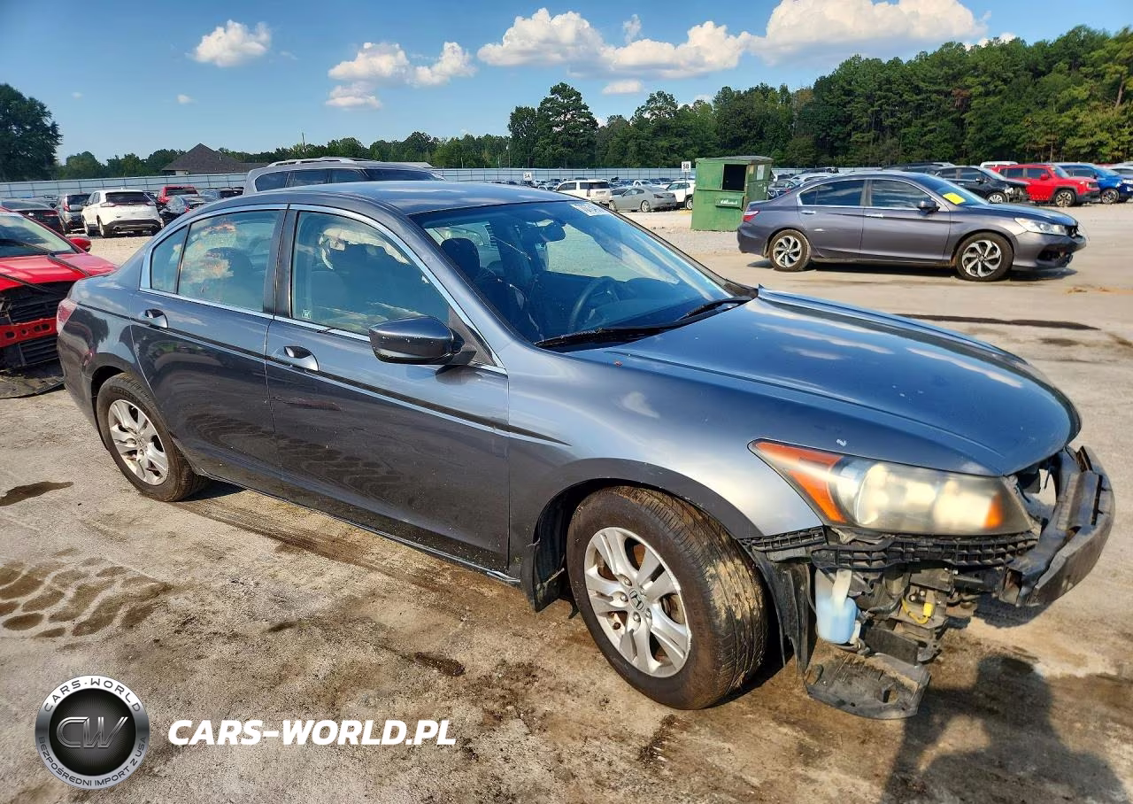 2008 Honda Accord VIN:JHMCP26488C032136 - 4