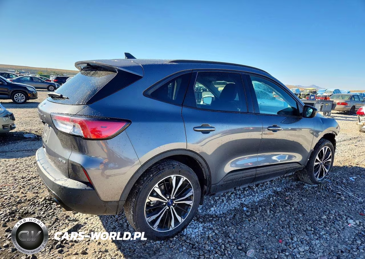 2022 Ford Escape Se VIN:1FMCU9G64NUB14210 - 3