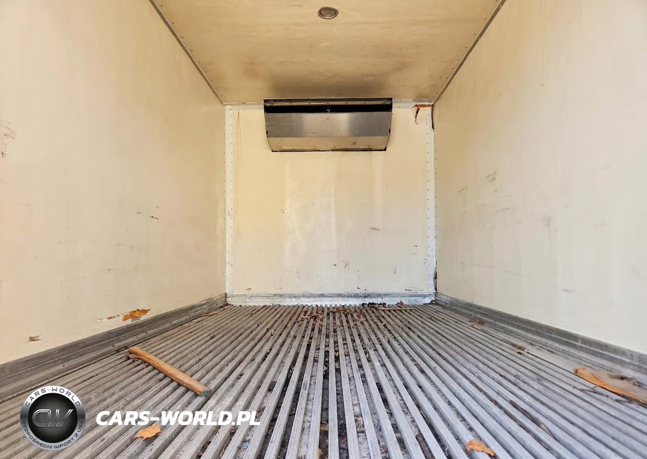 2011 Isuzu Npr Hd Refrigerated Box Truck VIN:JALC4W160B7000595 - 10