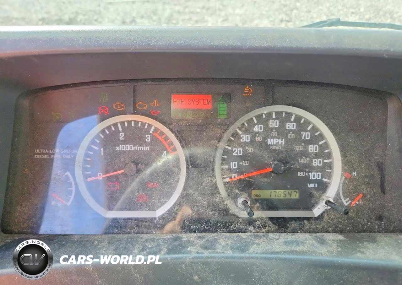 2011 Isuzu Npr Hd Refrigerated Box Truck VIN:JALC4W160B7000595 - 9