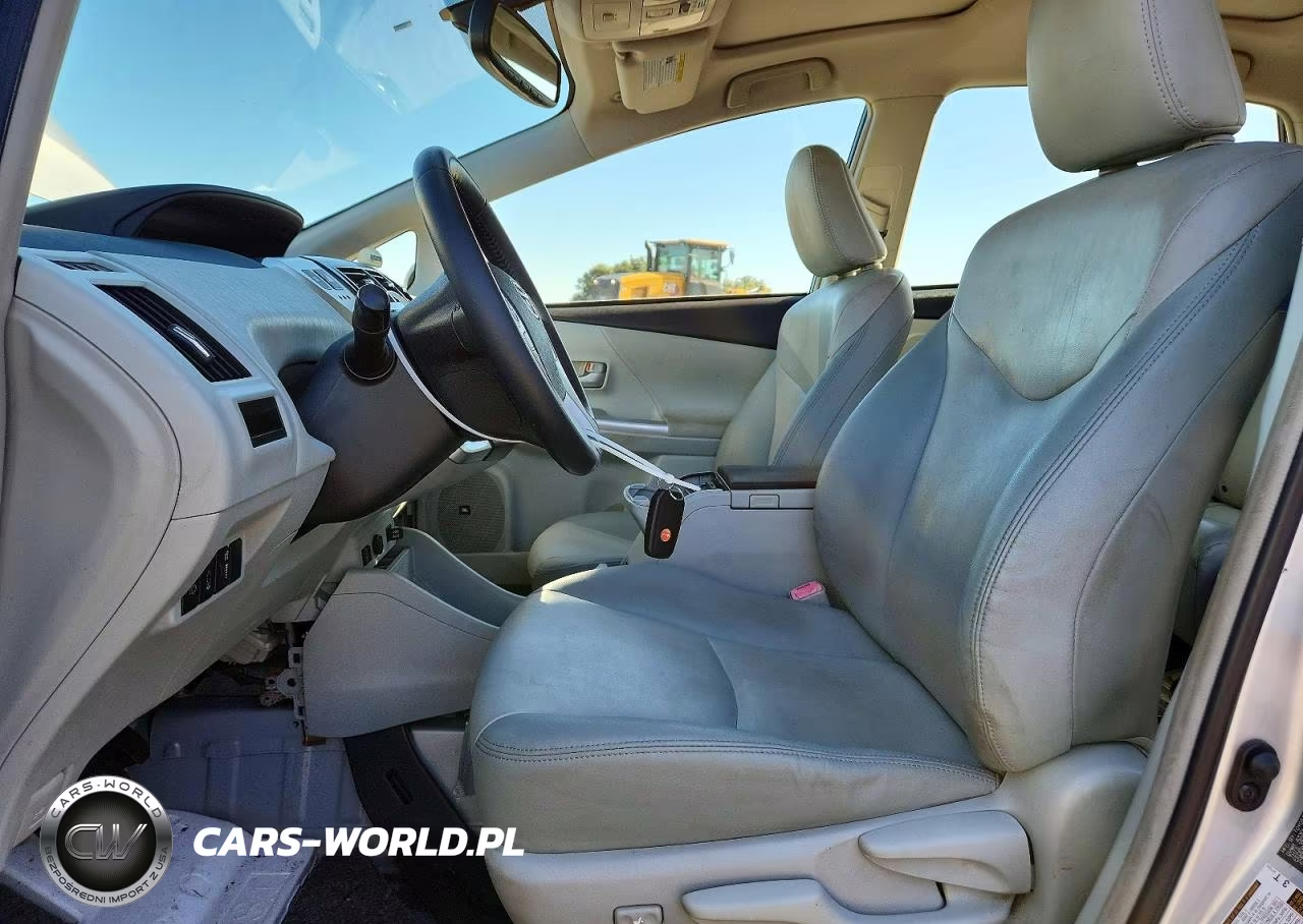 2013 Toyota Prius V Five VIN:JTDZN3EU9D3210395 - 7