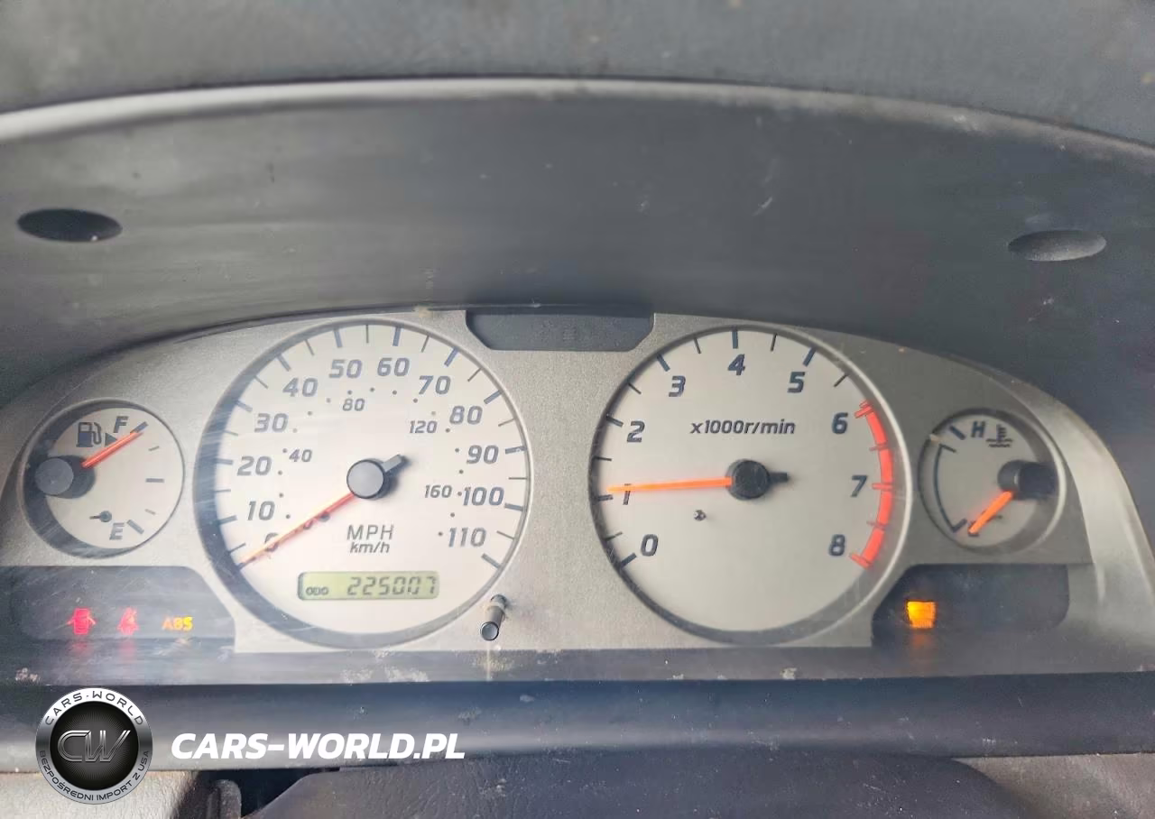 2001 Nissan Frontier Xe VIN:1N6ED27T71C354715 - 9