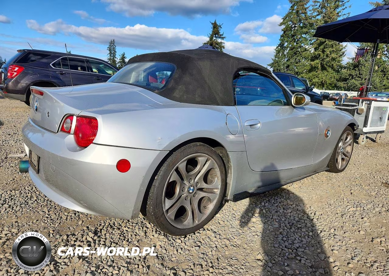 2003 BMW Z4 3.0 VIN:4USBT53413LT21215 - 3