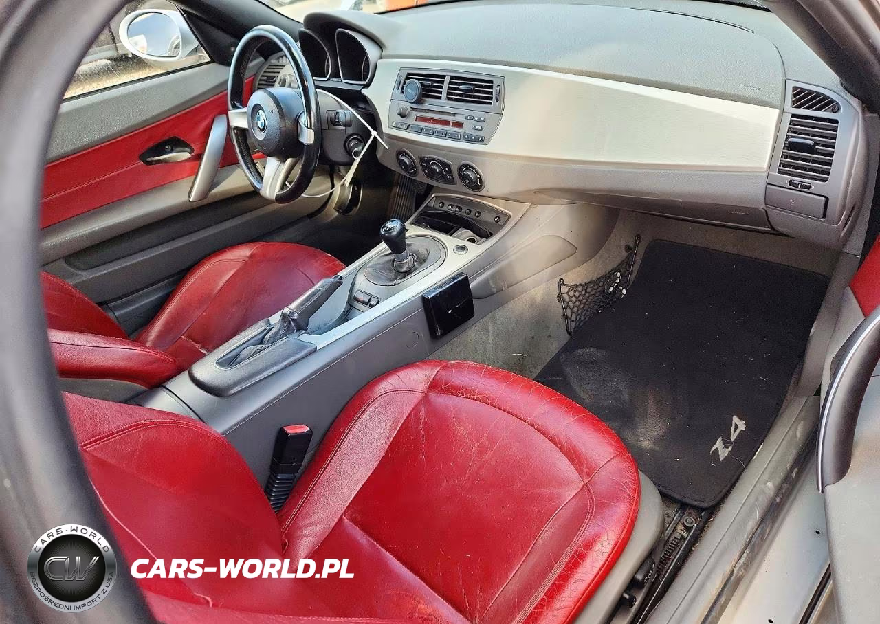 2003 BMW Z4 3.0 VIN:4USBT53413LT21215 - 8