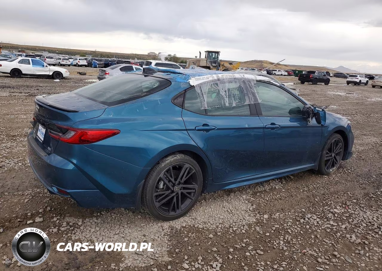 2025 Toyota Camry Xse VIN:4T1DBADK0SU518999 - 3
