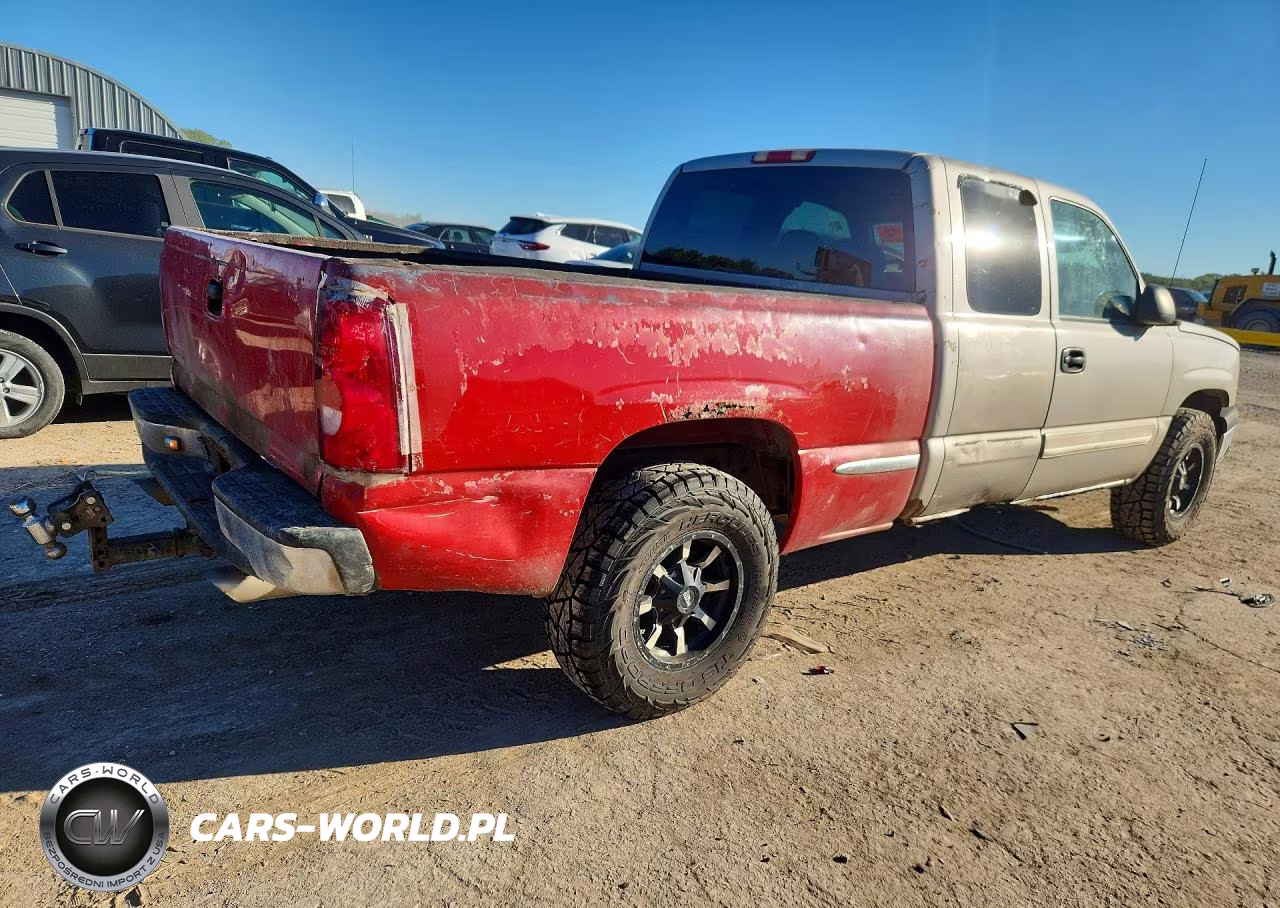2004 Chevrolet Silverado K1500 VIN:1GCEK19T84E372522 - 3