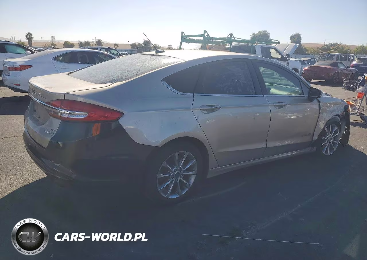 2017 Ford Fusion Se Hybrid VIN:3FA6P0LU2HR386250 - 3