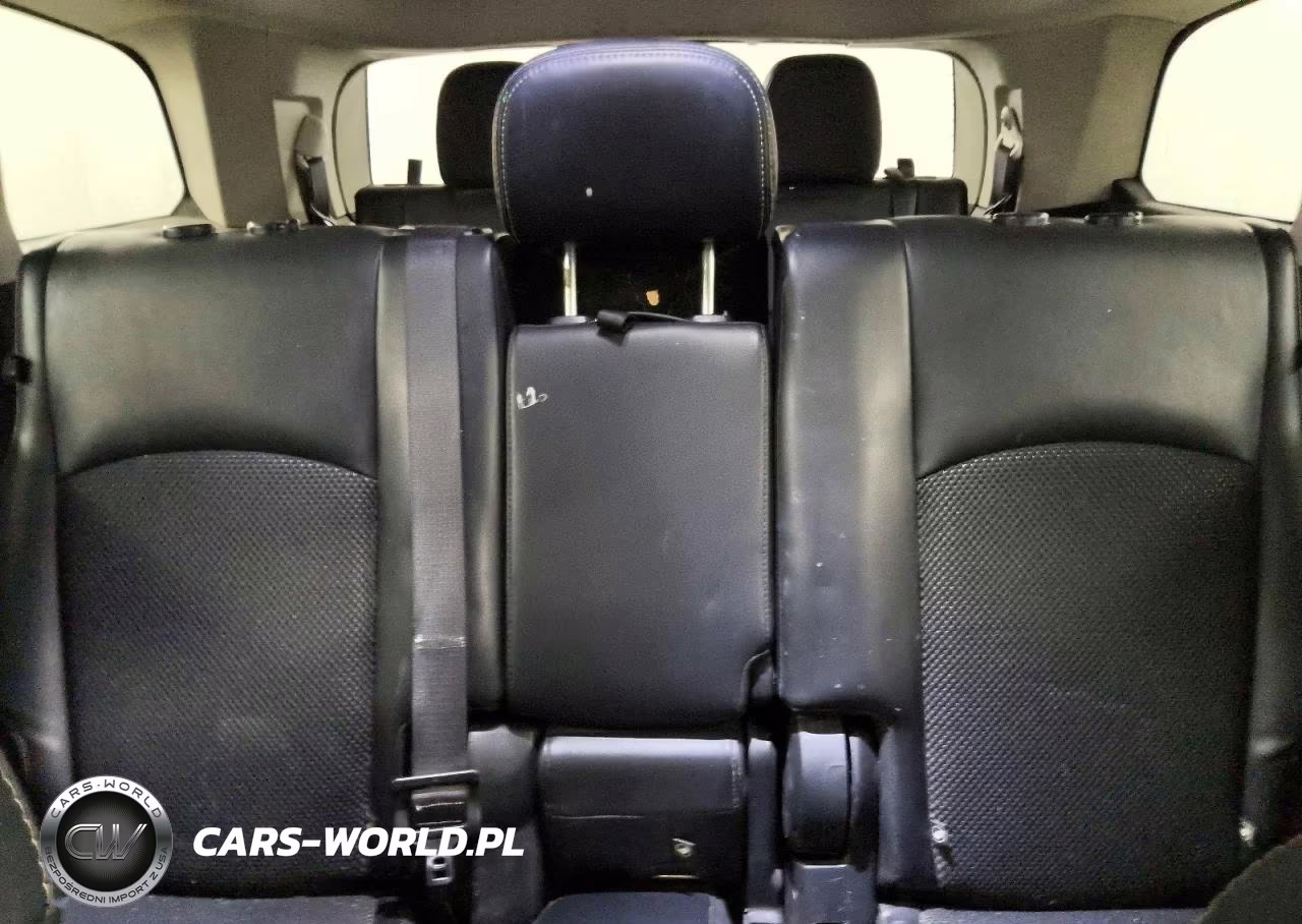 2018 Dodge Journey Crossroad VIN:3C4PDCGG7JT448490 - 10