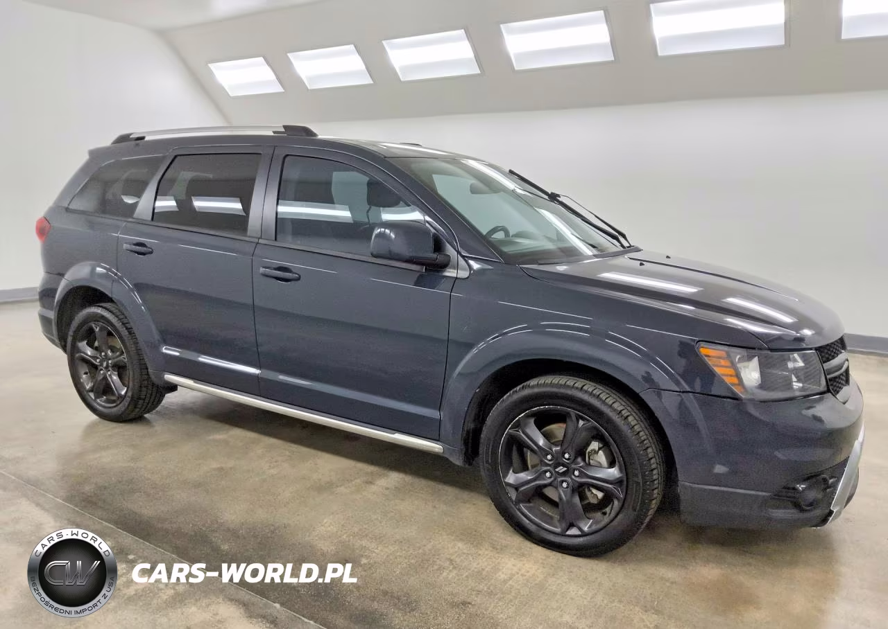 2018 Dodge Journey Crossroad VIN:3C4PDCGG7JT448490 - 4