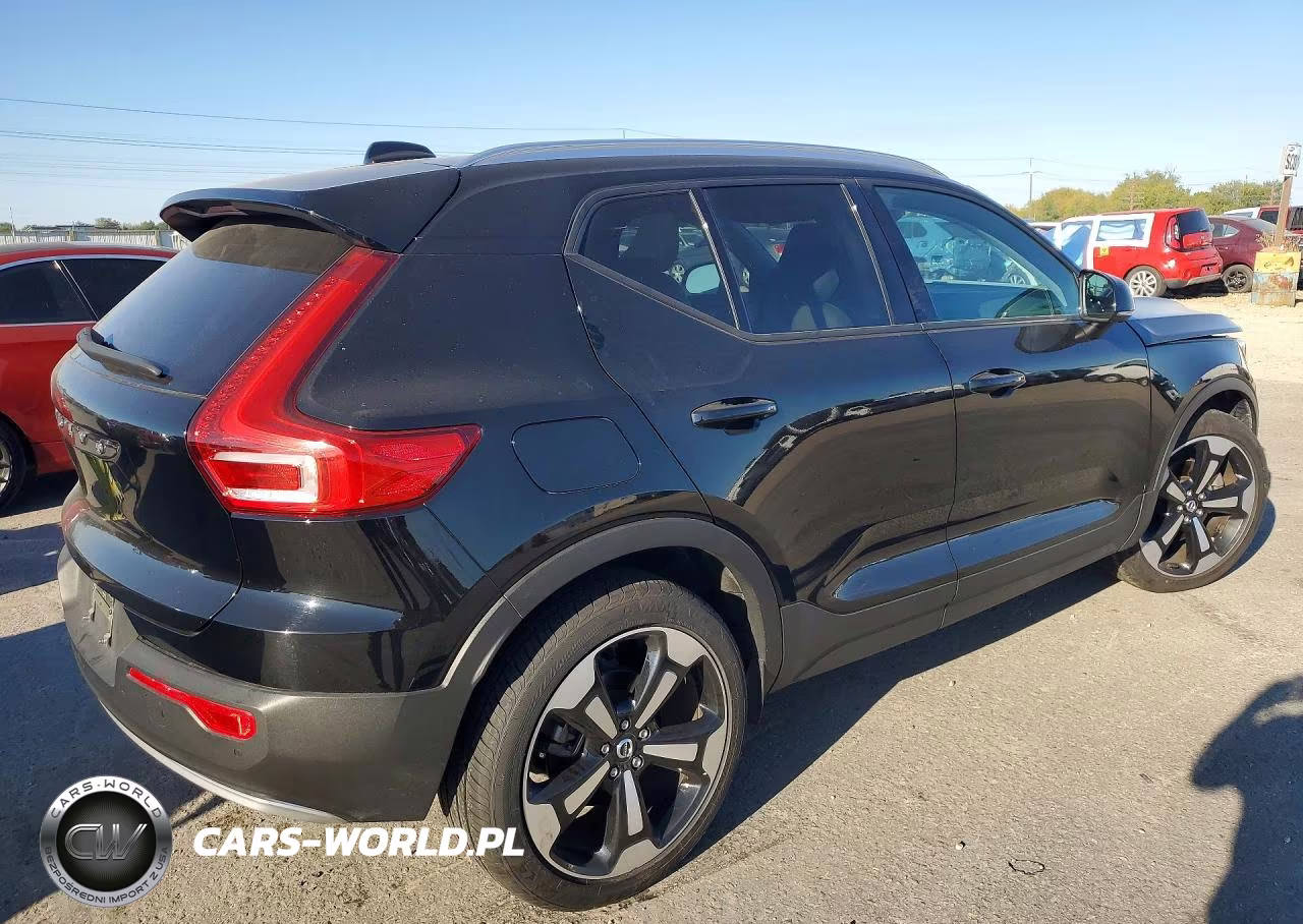 2022 Volvo Xc40 T5 Momentum VIN:YV4162UK4L2280067 - 3