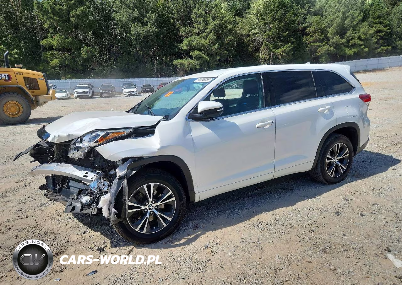 2018 Toyota Highlander Le Plus VIN:5TDZZRFHXJS269202 - 1