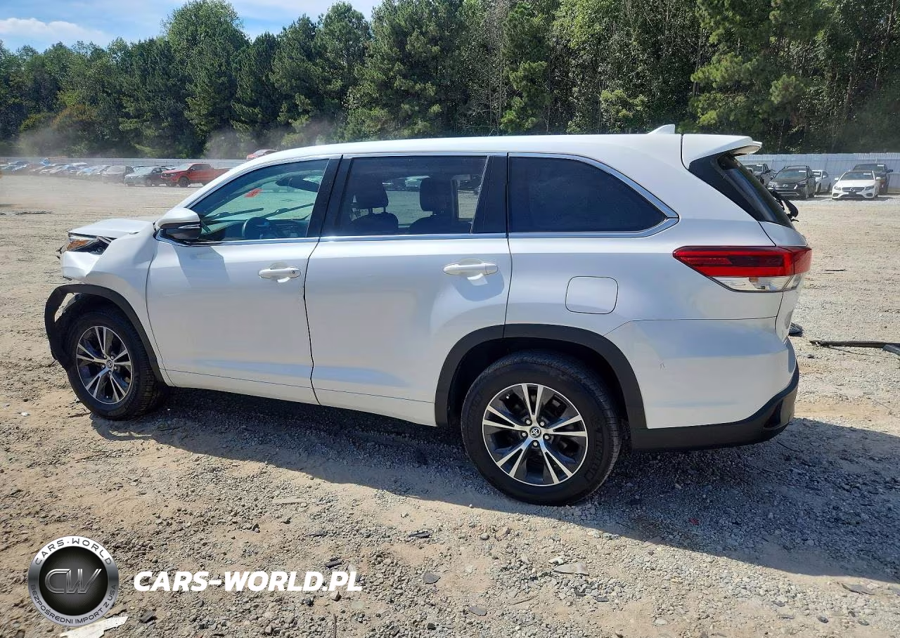2018 Toyota Highlander Le Plus VIN:5TDZZRFHXJS269202 - 2