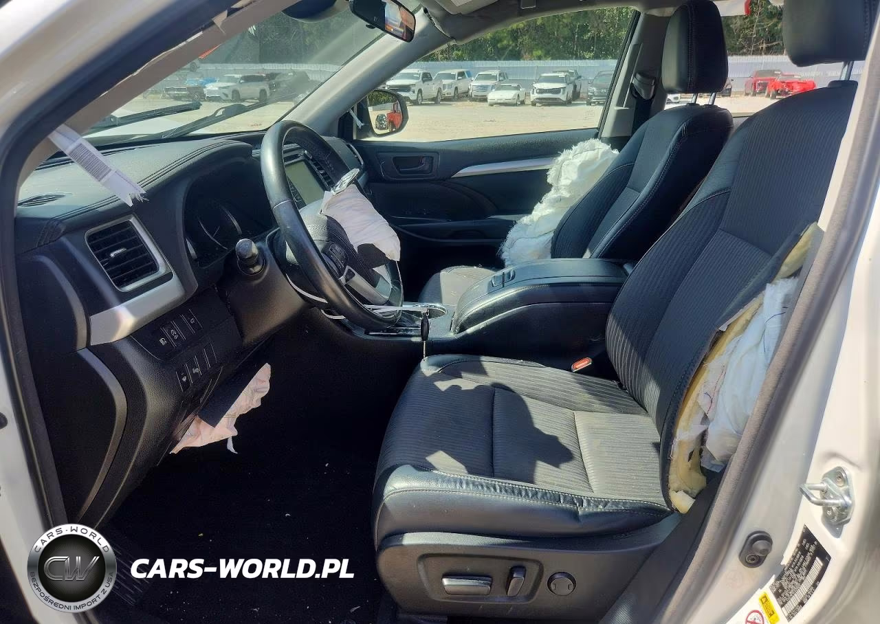 2018 Toyota Highlander Le Plus VIN:5TDZZRFHXJS269202 - 7