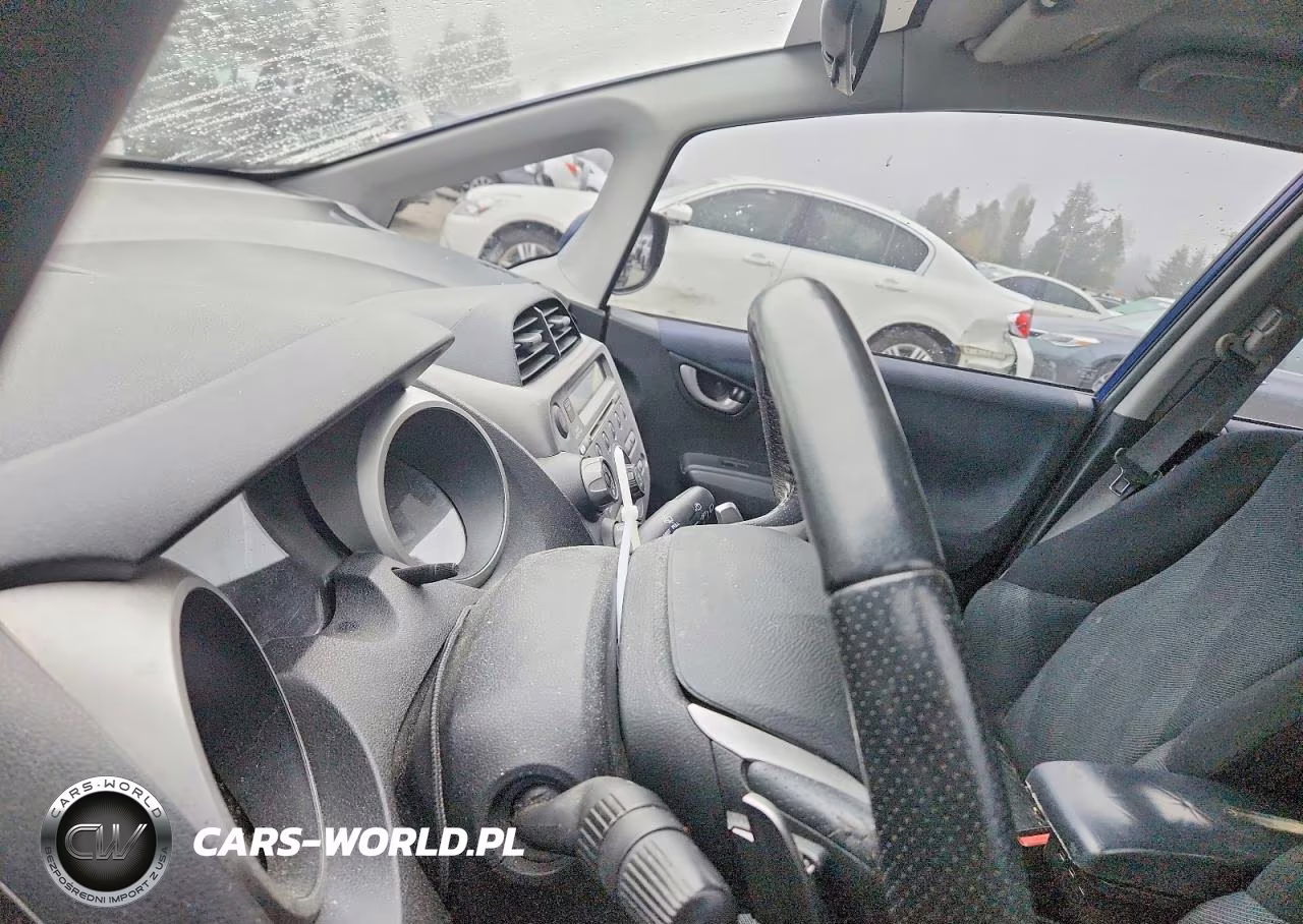 2010 Honda Fit Sport VIN:JHMGE8H40AS009260 - 9
