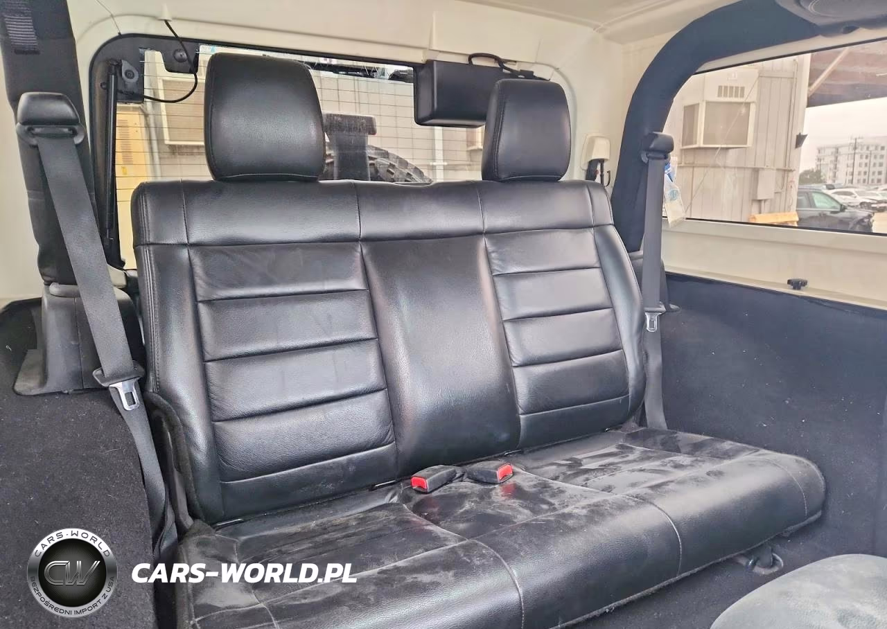 2011 Jeep Wrangler Sahara VIN:1J4GA5D15BL539298 - 10