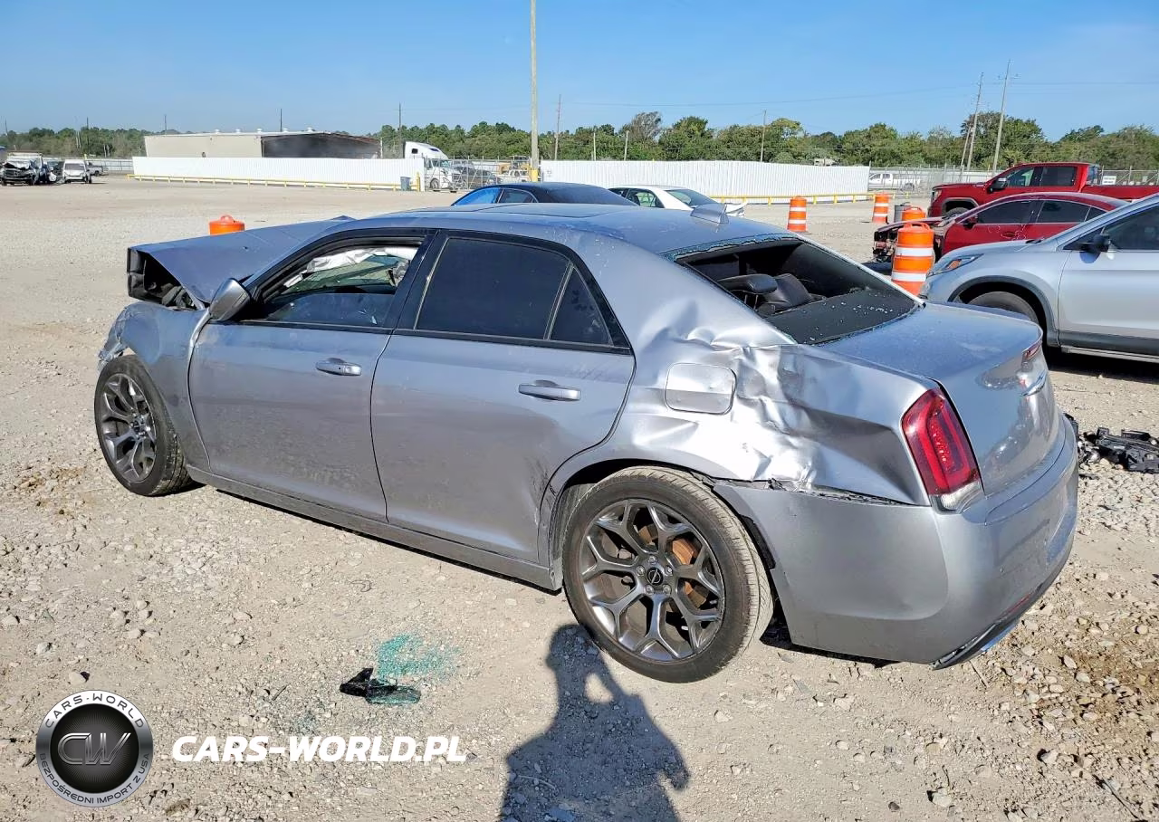 2018 Chrysler 300 S VIN:2C3CCABG6JH239963 - 2