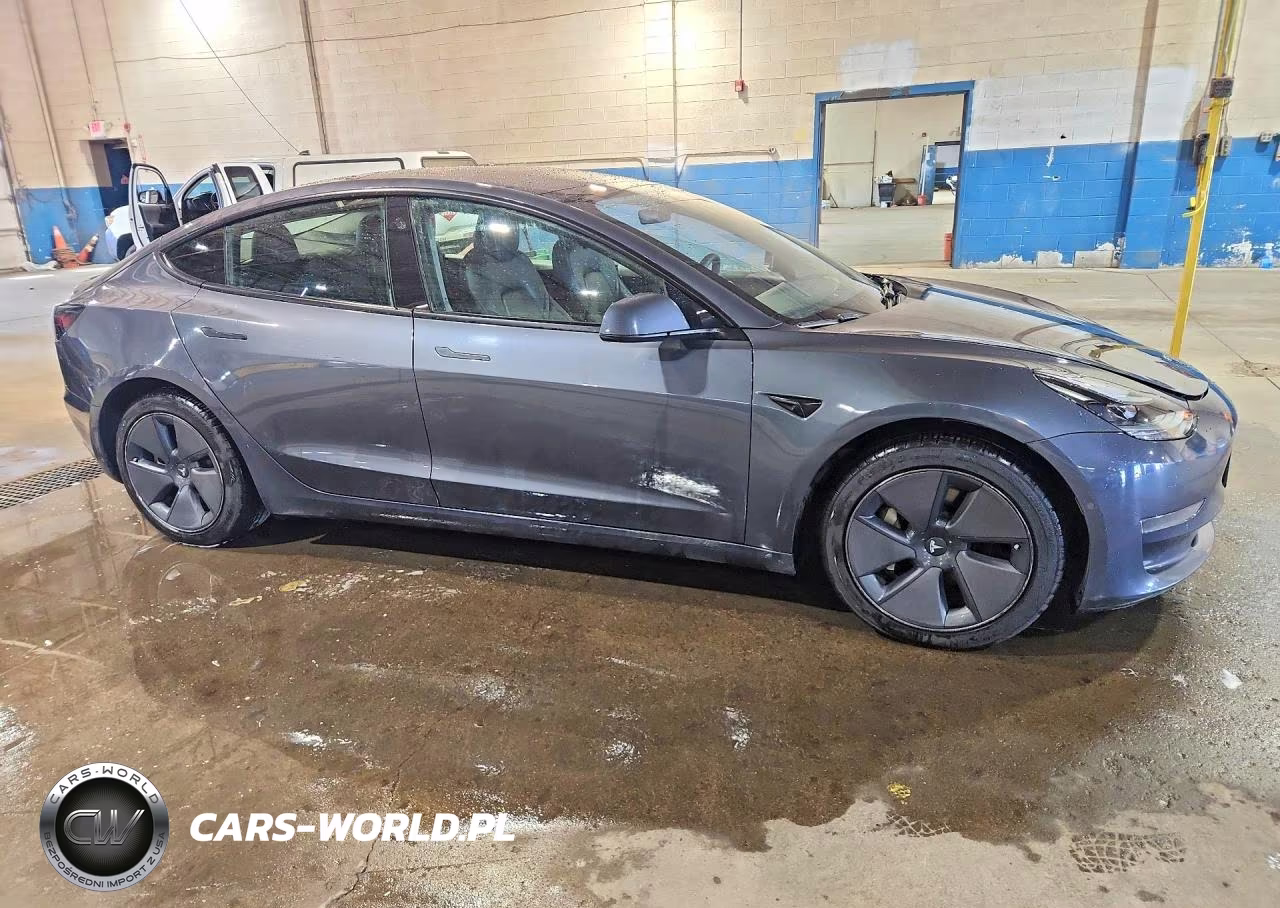 2022 Tesla Model 3 VIN:5YJ3E1EA9NF369728 - 4