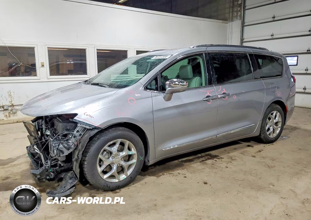 2018 Chrysler Pacifica Limited VIN:2C4RC1GG6JR247456 - 1