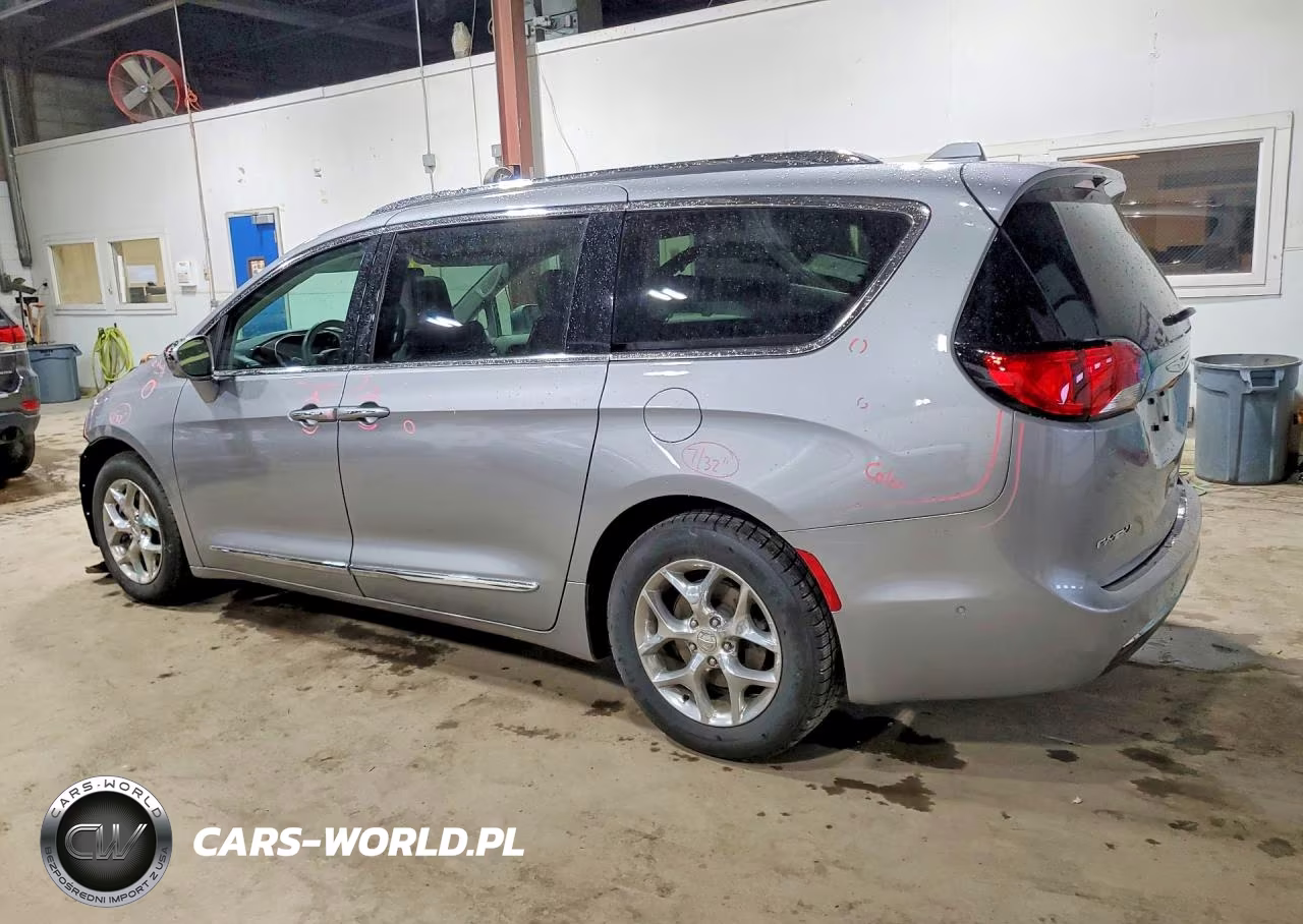 2018 Chrysler Pacifica Limited VIN:2C4RC1GG6JR247456 - 2