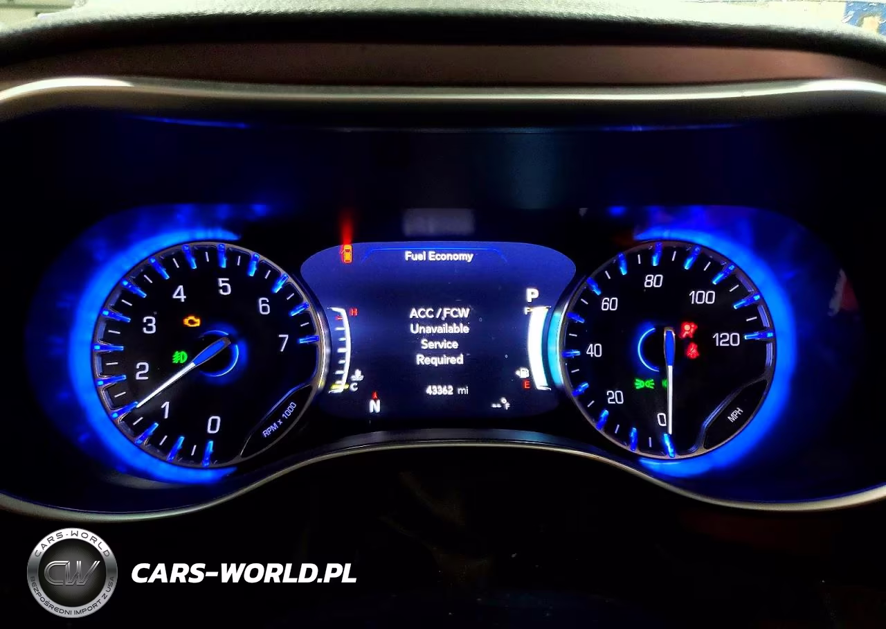 2018 Chrysler Pacifica Limited VIN:2C4RC1GG6JR247456 - 9