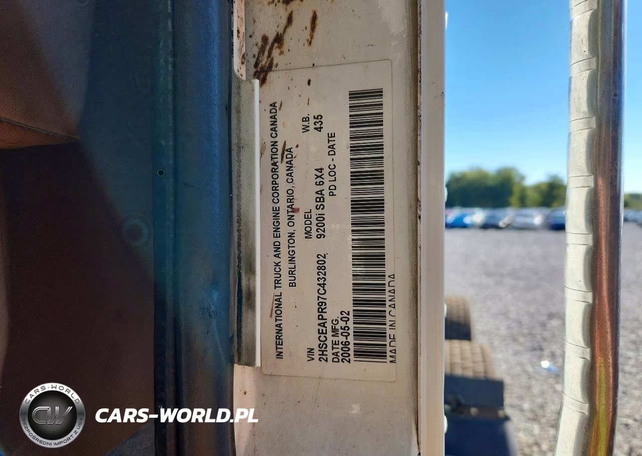 2007 International 9200I Semi Truck VIN:2HSCEAPR97C432802 - 11