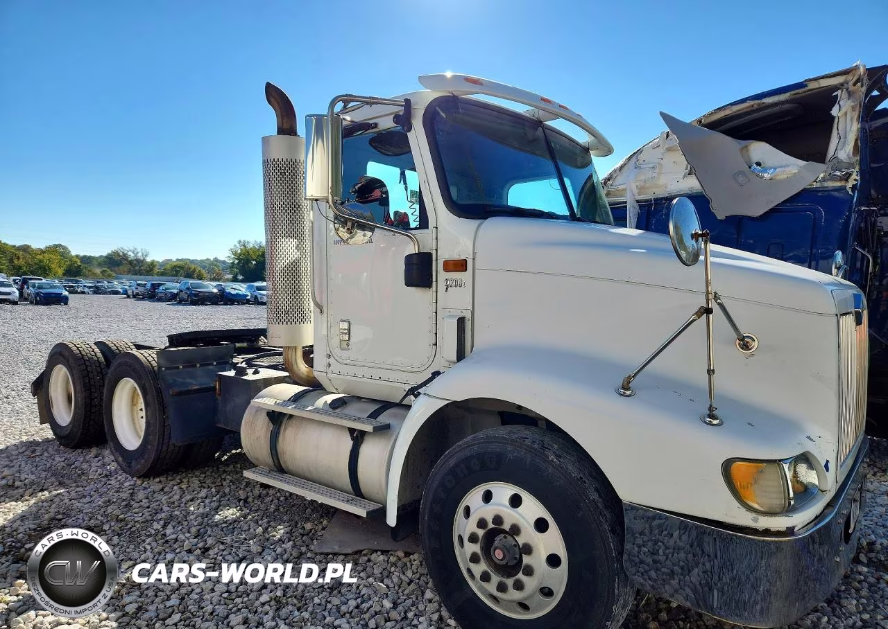 2007 International 9200I Semi Truck VIN:2HSCEAPR97C432802 - 4